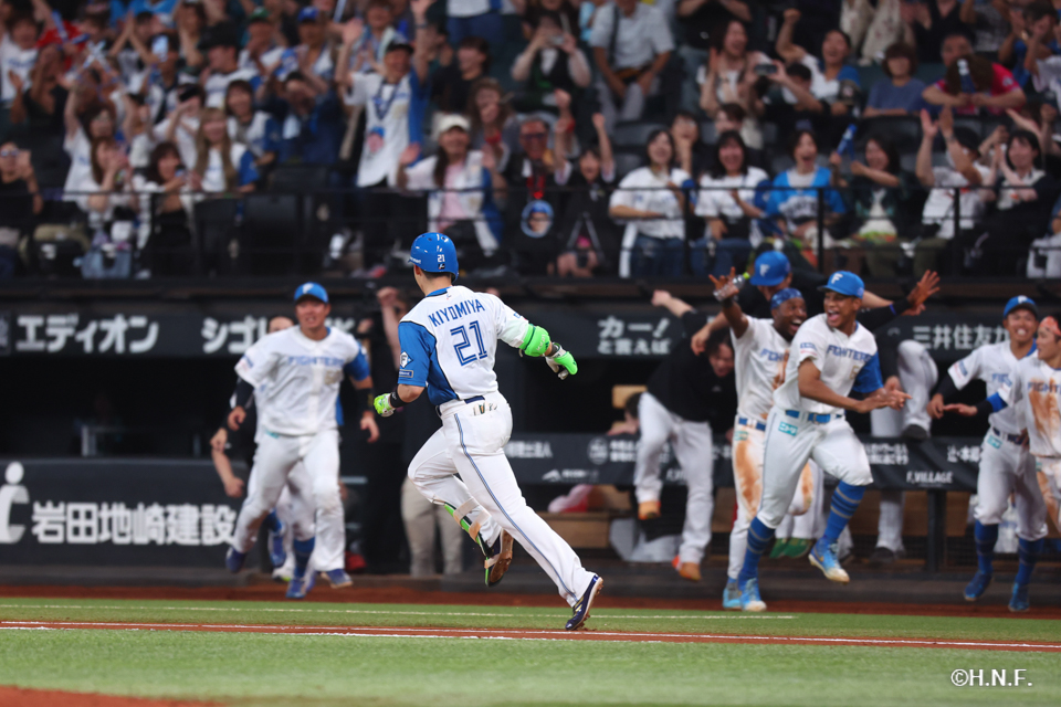 10回裏、清宮選手02