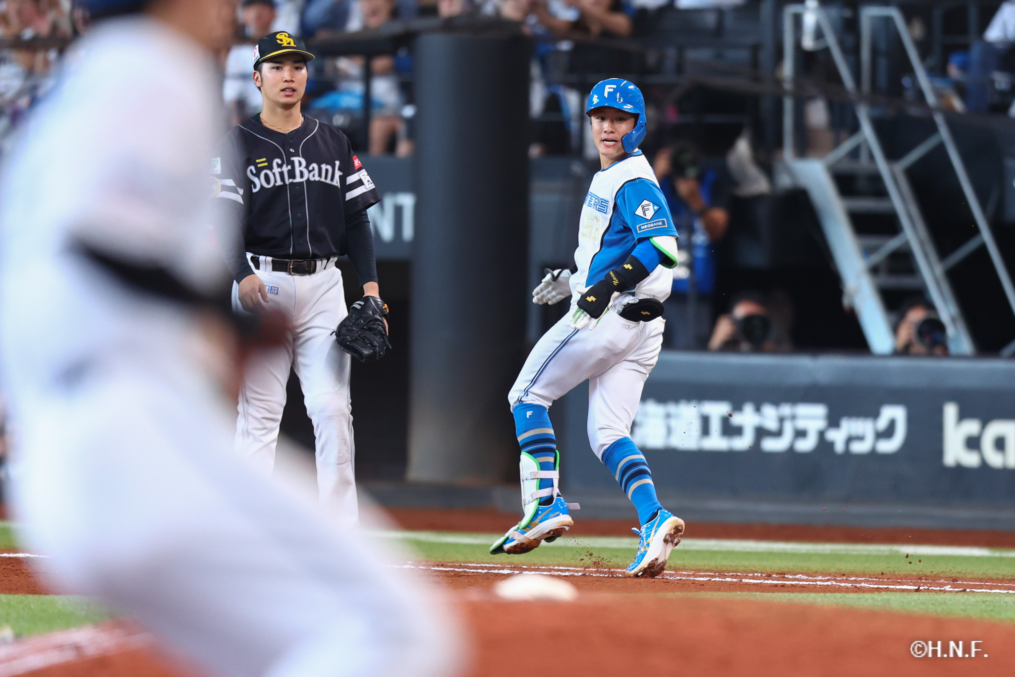 6回裏、奈良間選手02