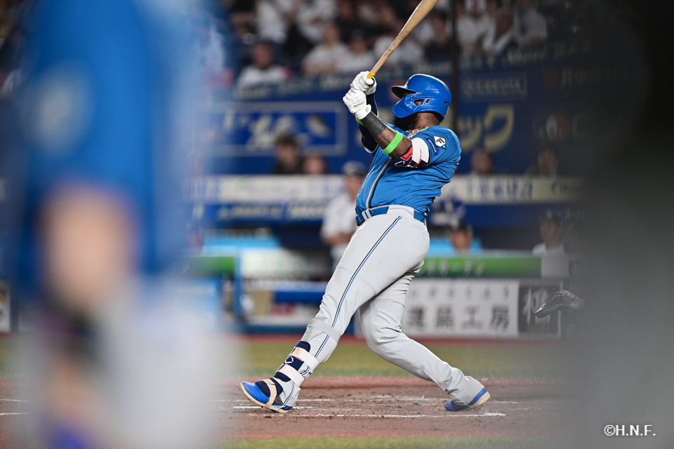 3回表、レイエス選手01