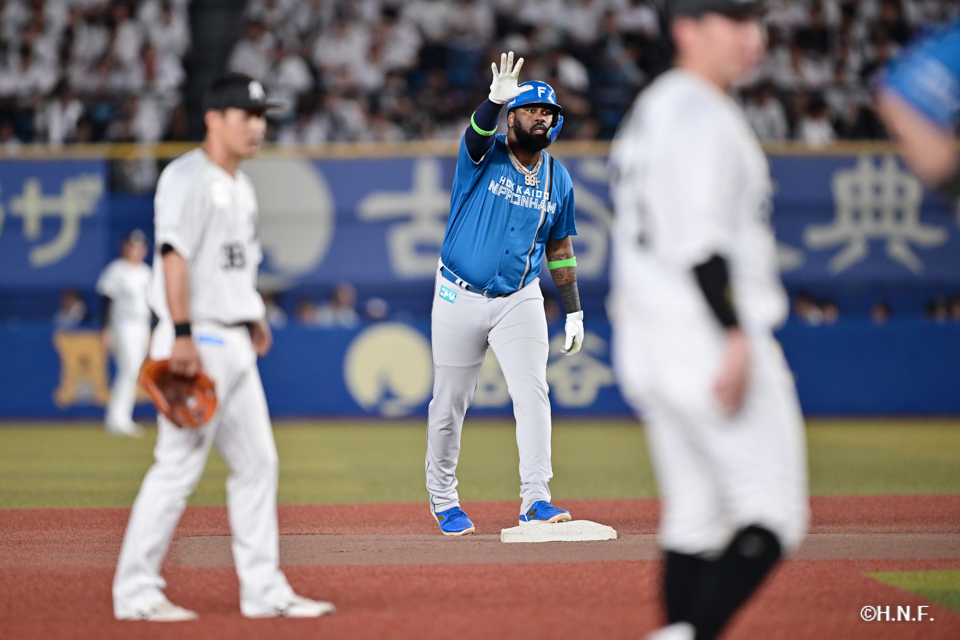 3回表、レイエス選手03