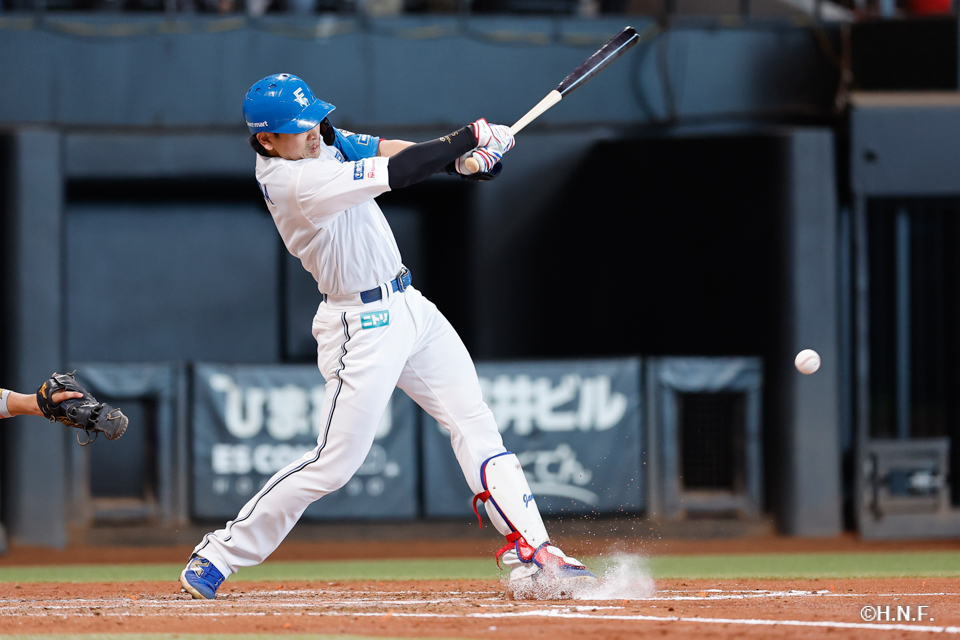 4回裏、野村選手