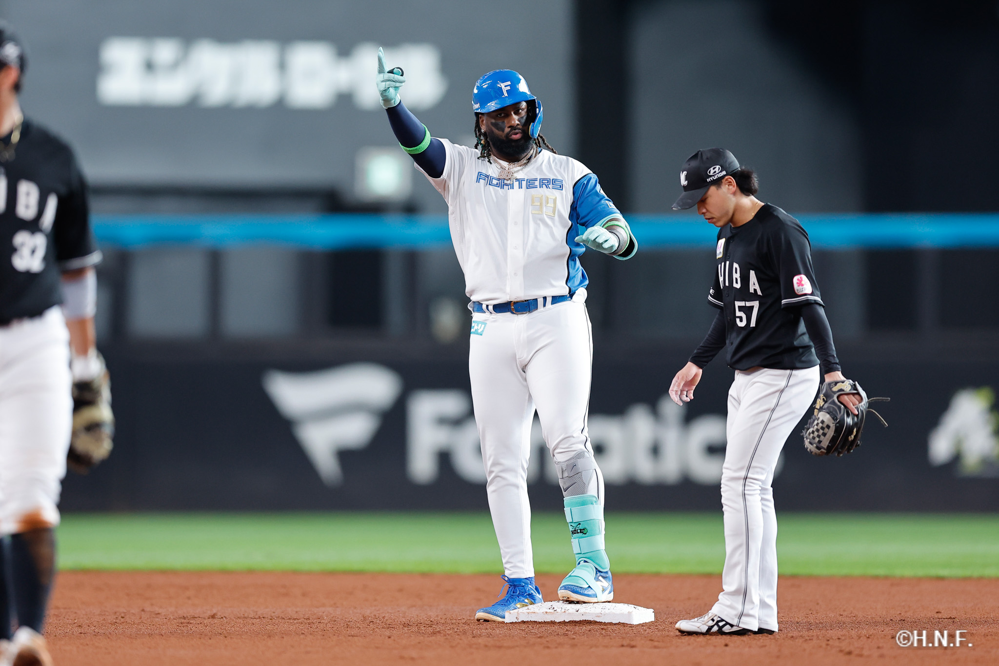 1回裏、レイエス選手03