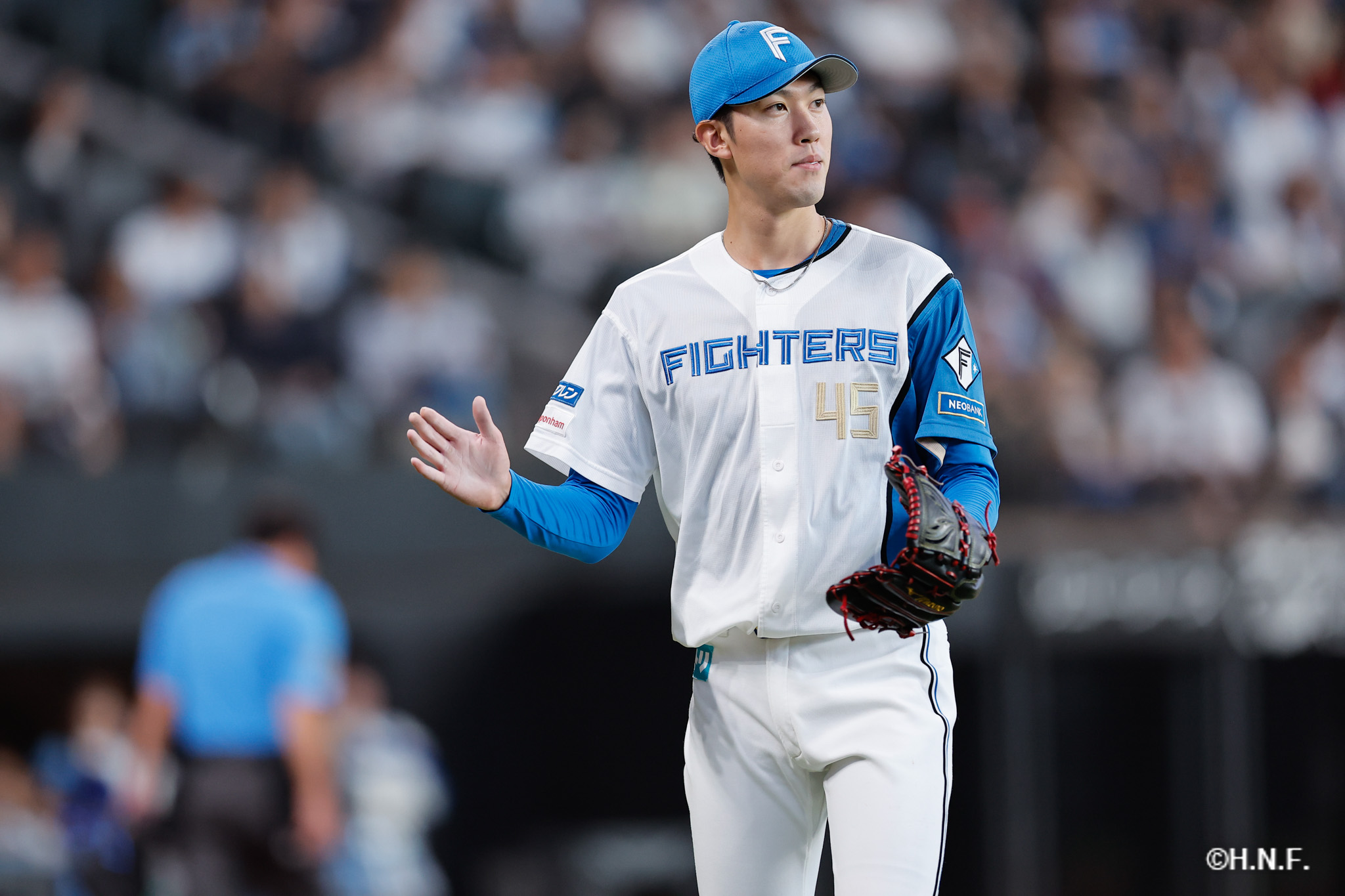 6回裏、福島投手04