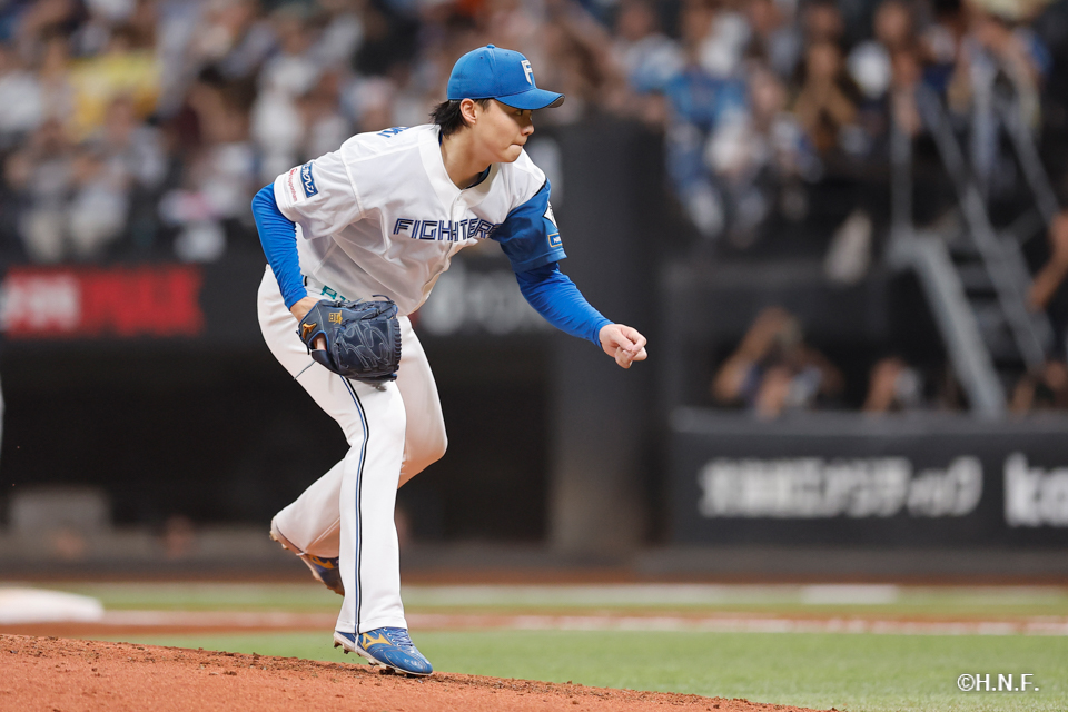 先発の山﨑福投手10