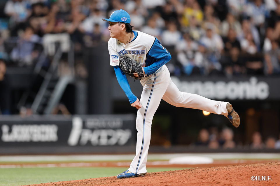 9回表、柳川投手01