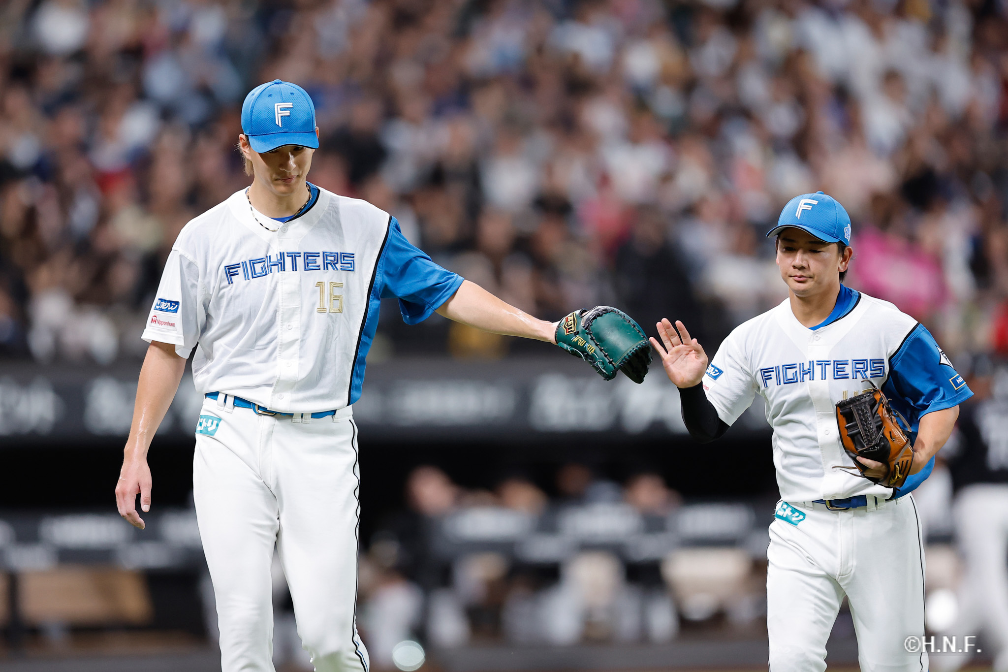 8回表、達投手と大塚選手