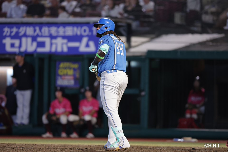 5回表、レイエス選手01