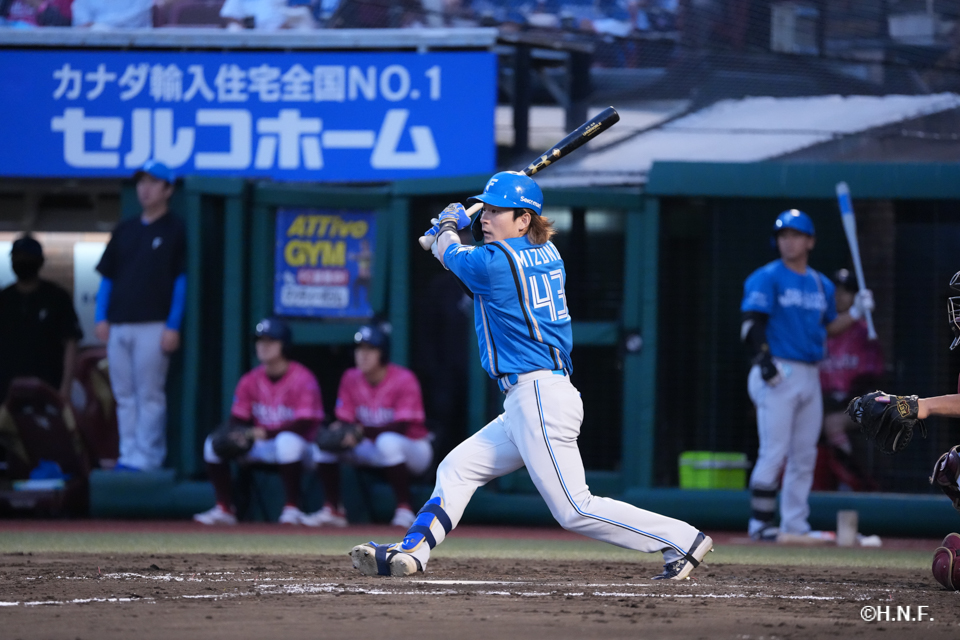 4回表、水野選手01