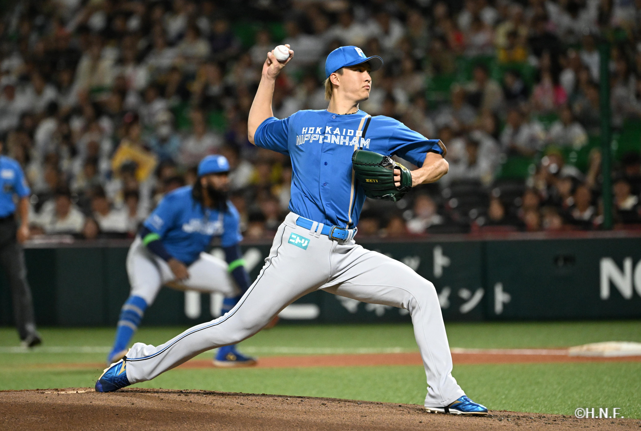 先発の達投手