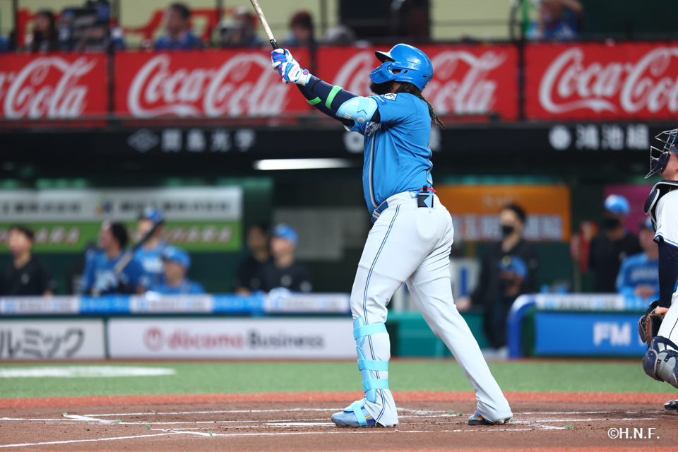 2回表、レイエス選手01