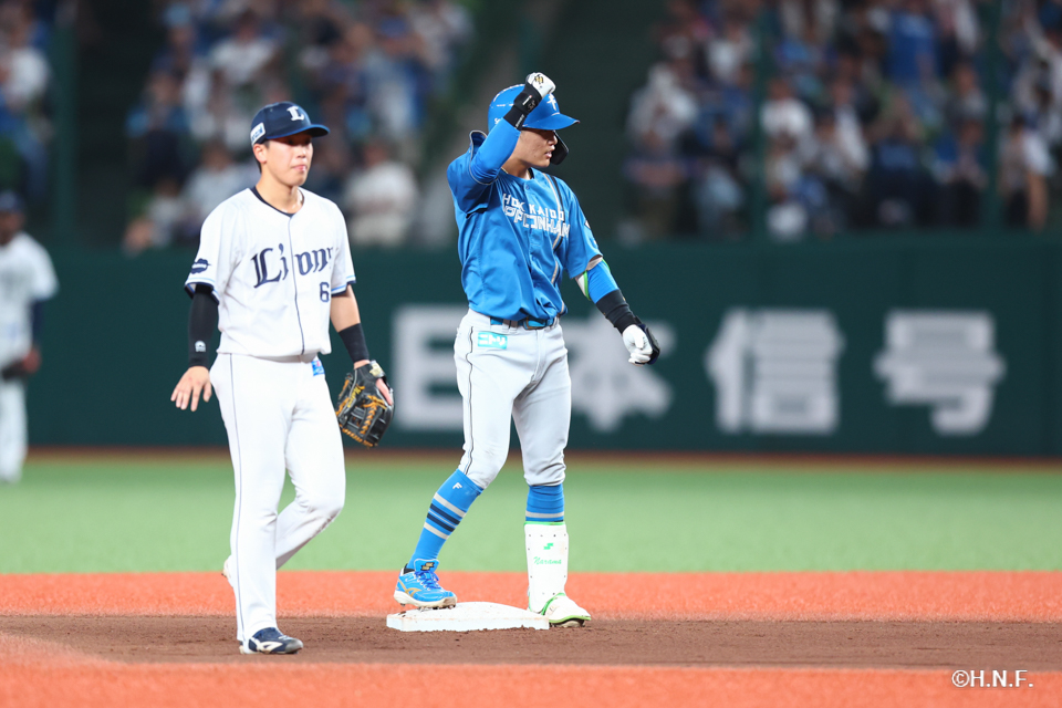 8回表、奈良間選手02
