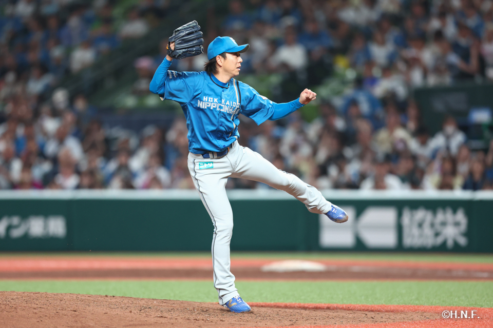 8回裏、宮西選手