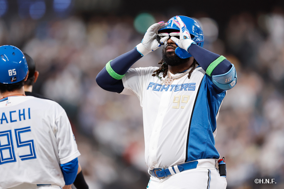 3回裏、レイエス選手02