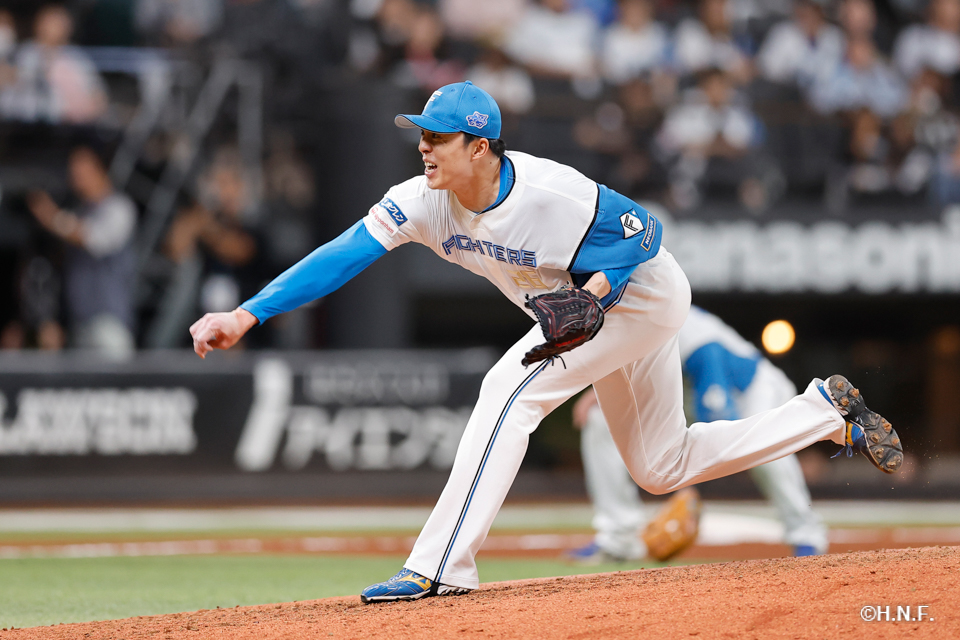6回表、田中正義投手01