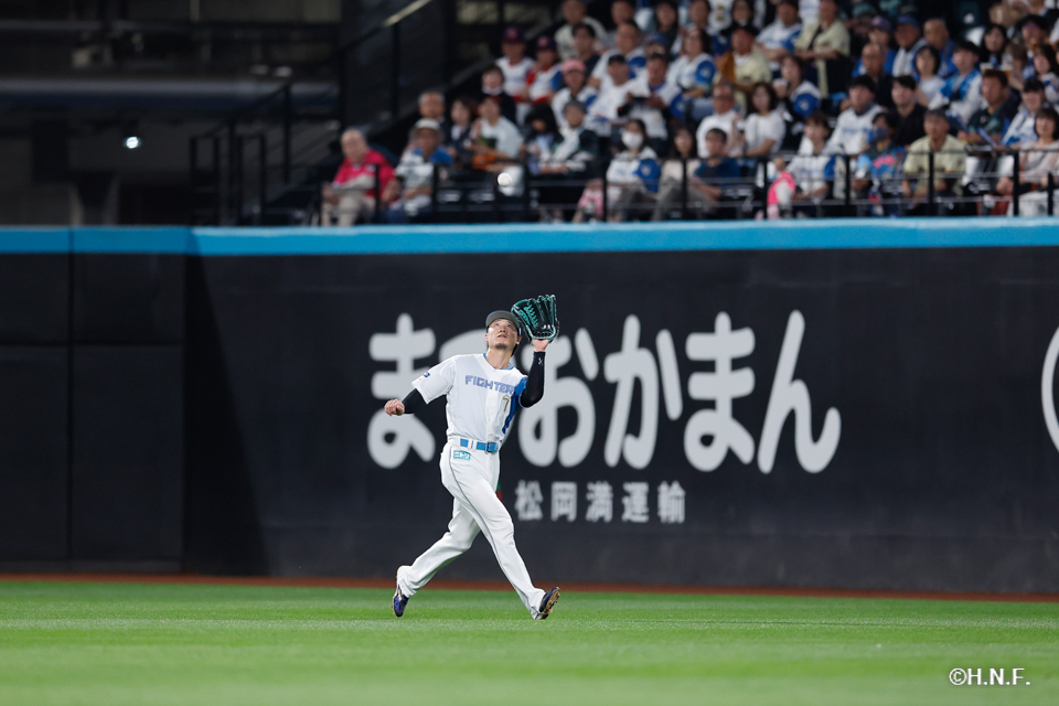 5回表、西川選手01