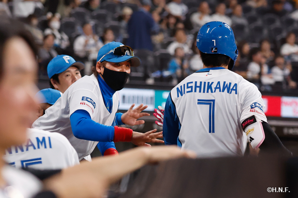 8回裏、西川選手05