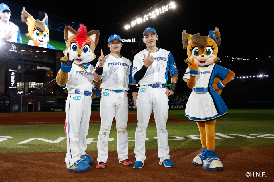 ヒーローの進藤選手と野村選手02
