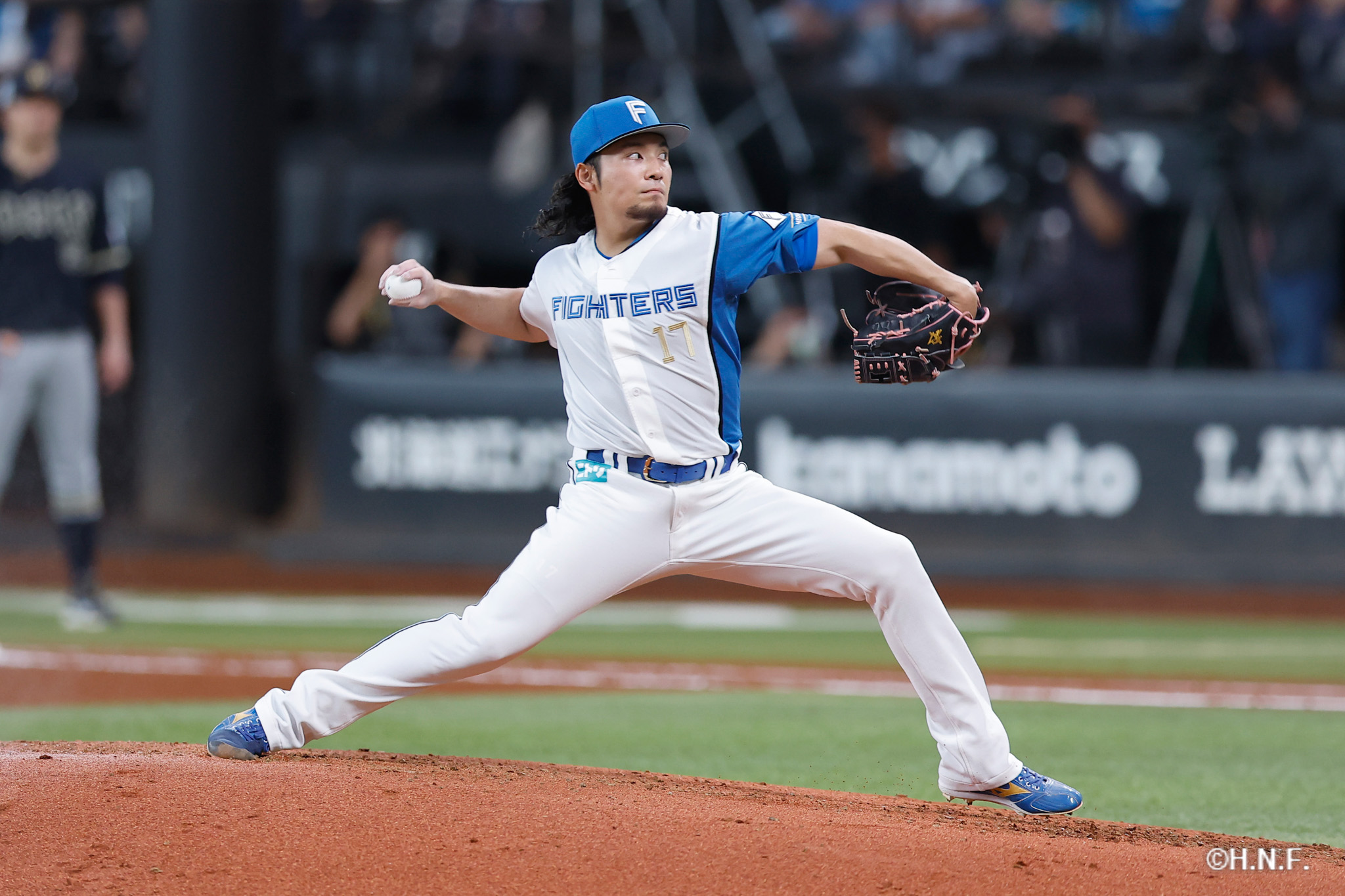 先発の伊藤投手11