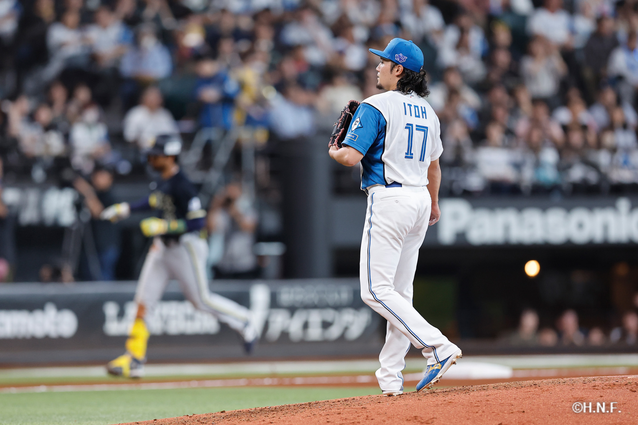 先発の伊藤投手15
