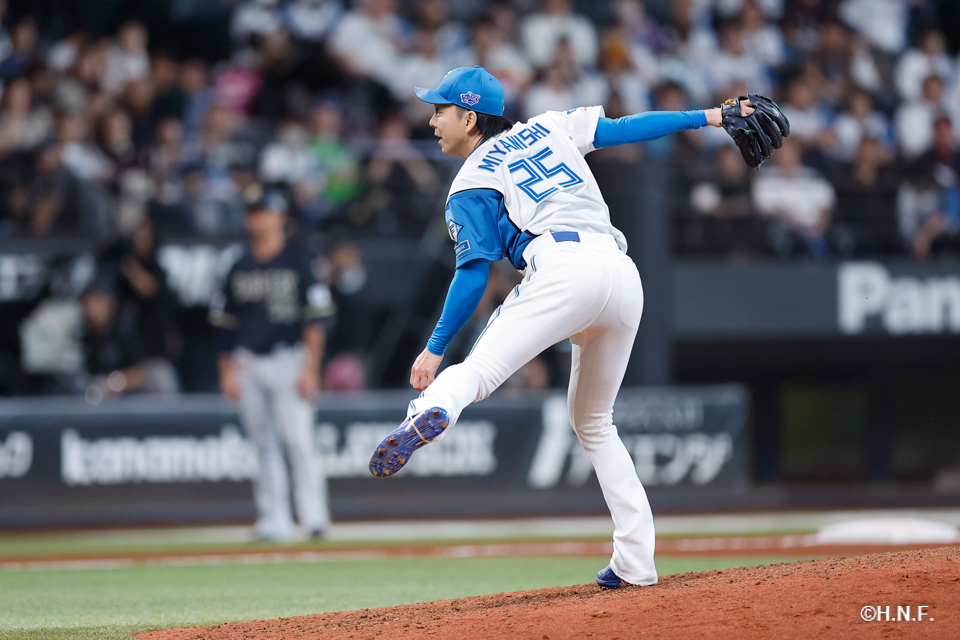 9回表、宮西投手03