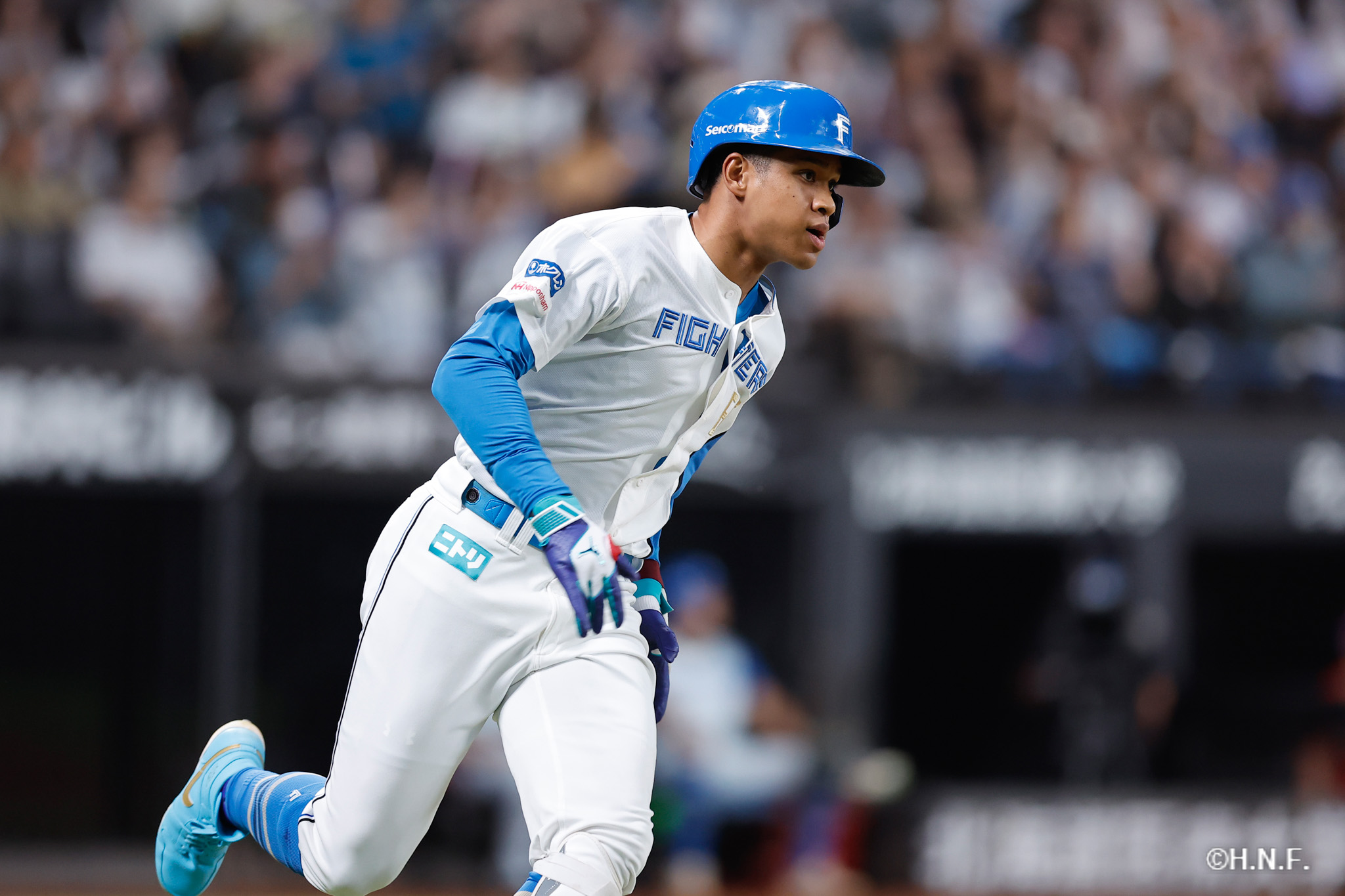5回裏、万波選手04
