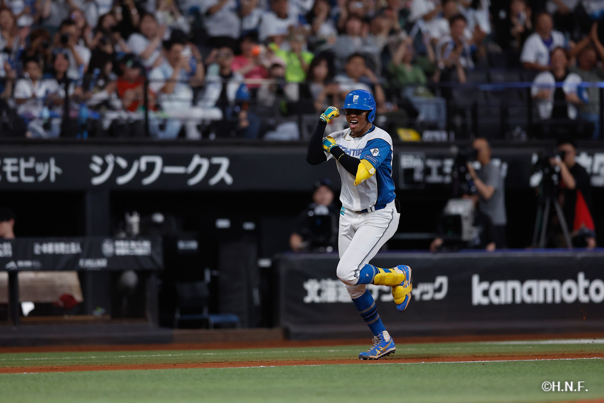 6回裏、水谷選手10