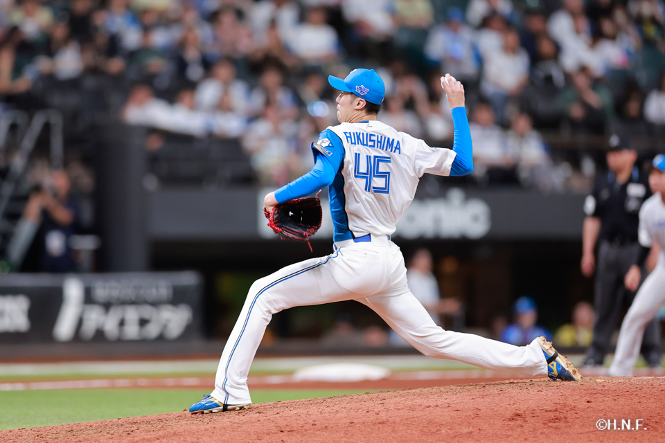 8回表、福島投手01