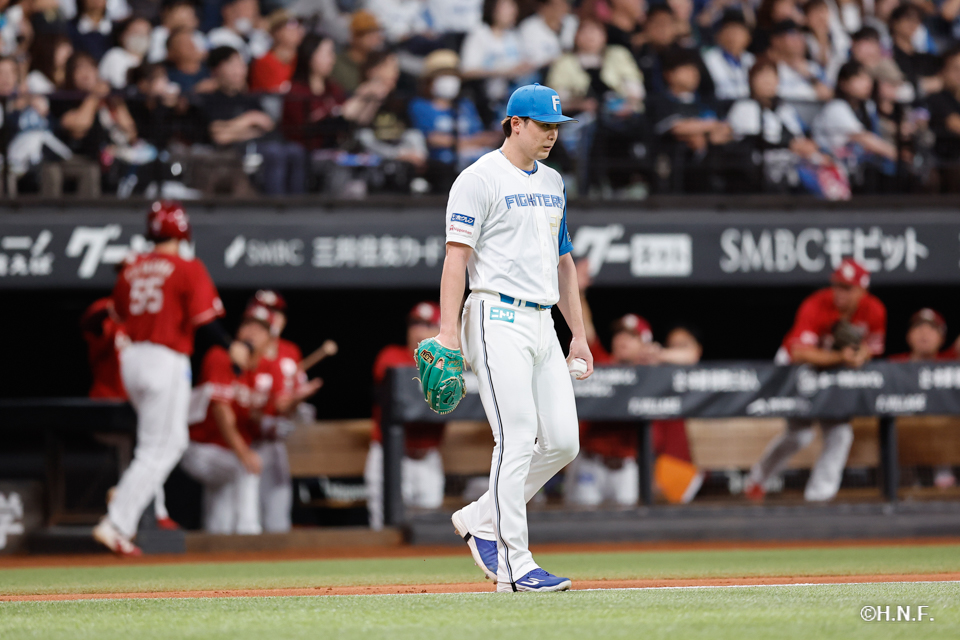 8回表、上原投手02