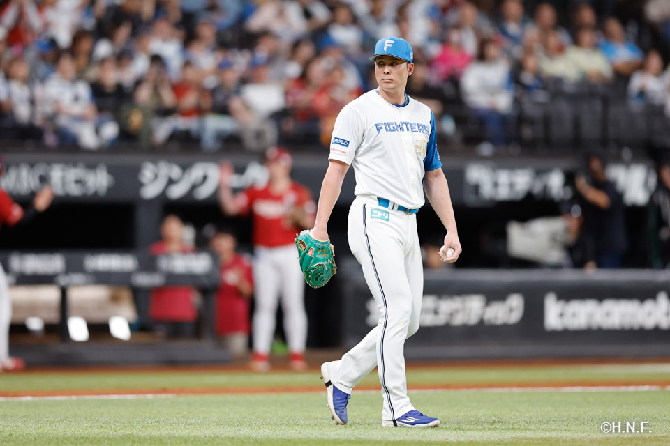 8回表、上原投手03