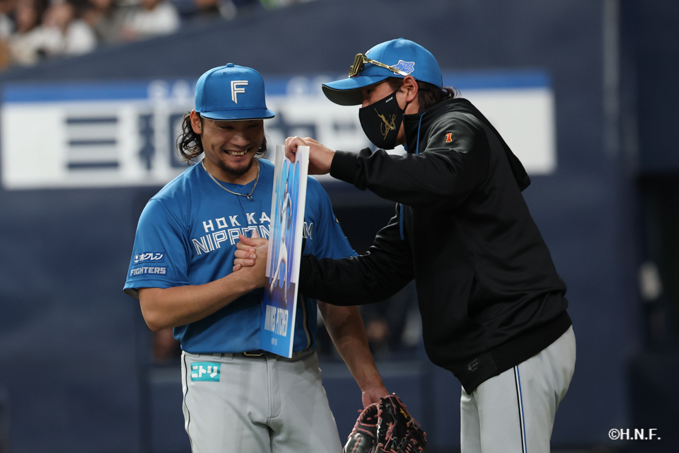 NPB通算1000投球回を達成した伊藤投手01