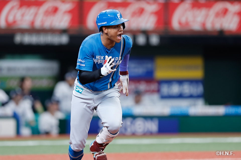 5回表、万波選手02