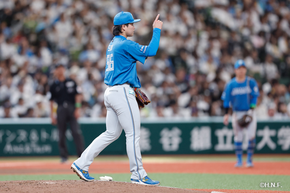 7回裏、孫投手01