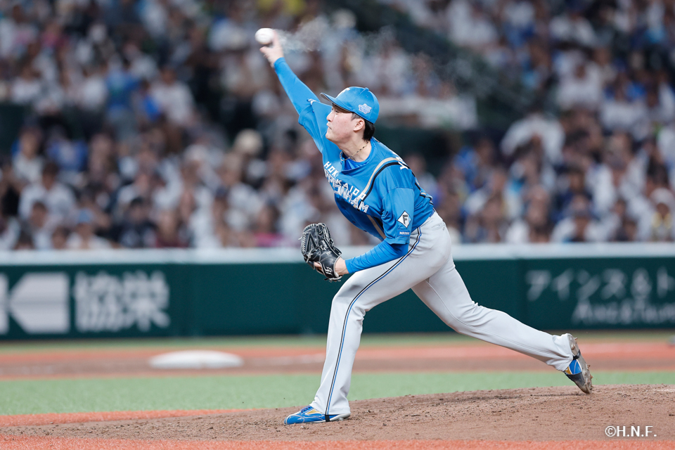 9回裏、柳川投手01