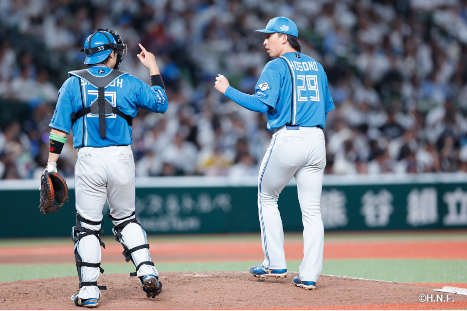 10回裏、細野投手01