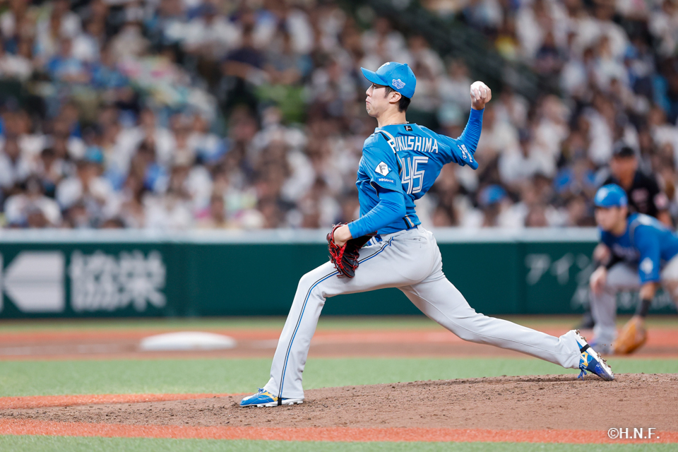 7回裏、福島投手05