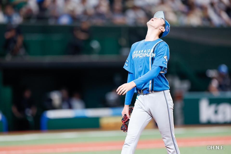 7回裏、福島投手09