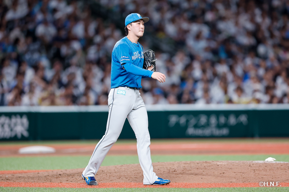 9回裏、柳川投手03