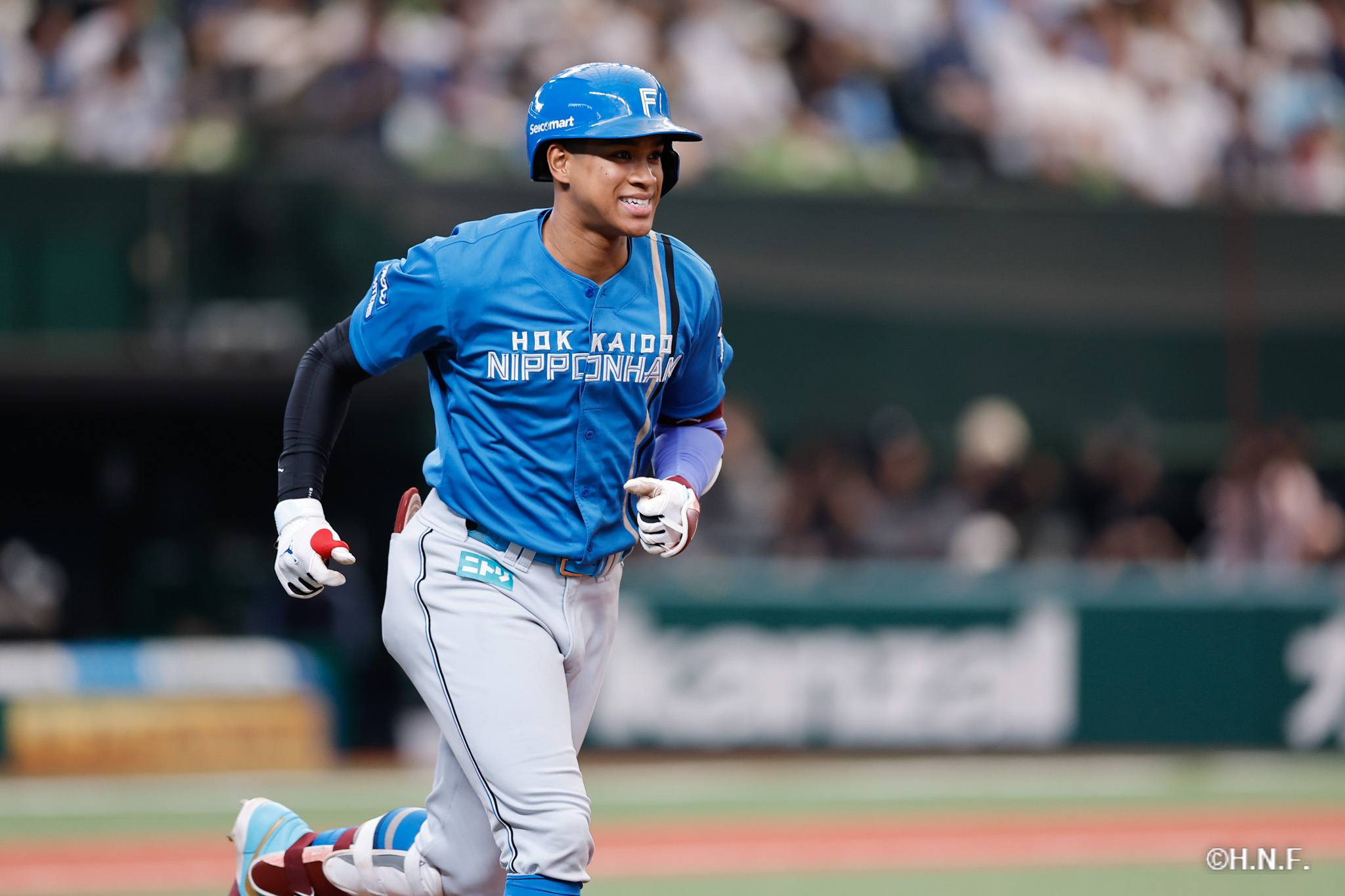 4回表、万波選手06