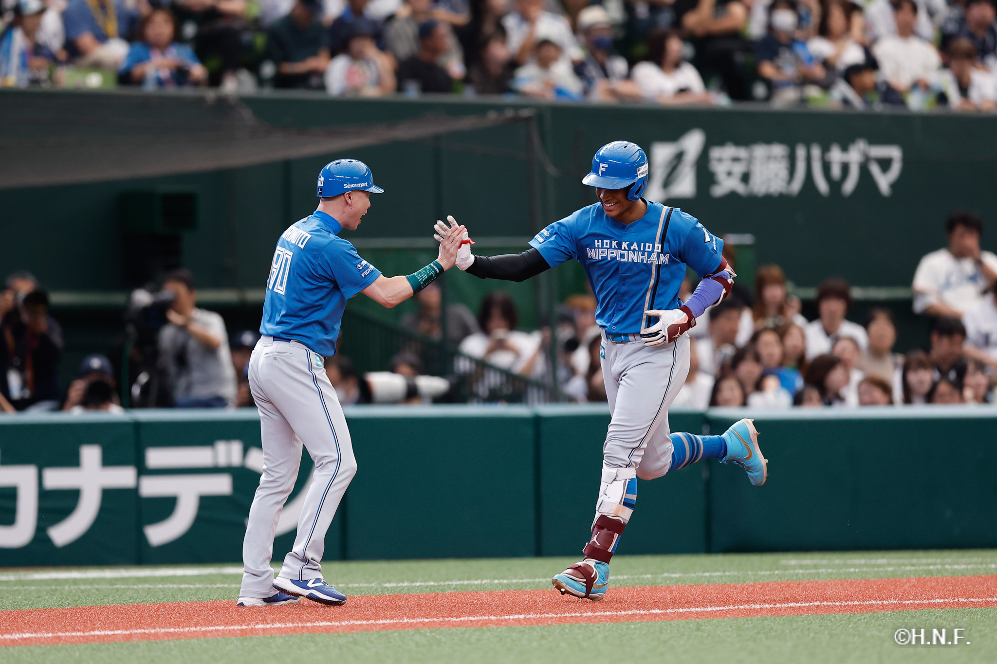 4回表、万波選手09