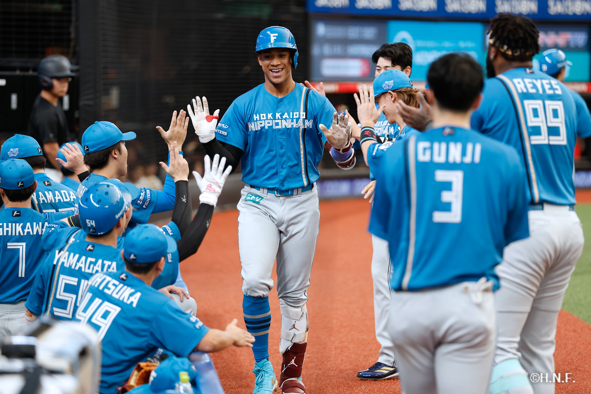 4回表、万波選手10