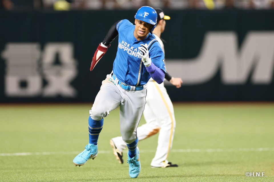 7回表、万波選手02