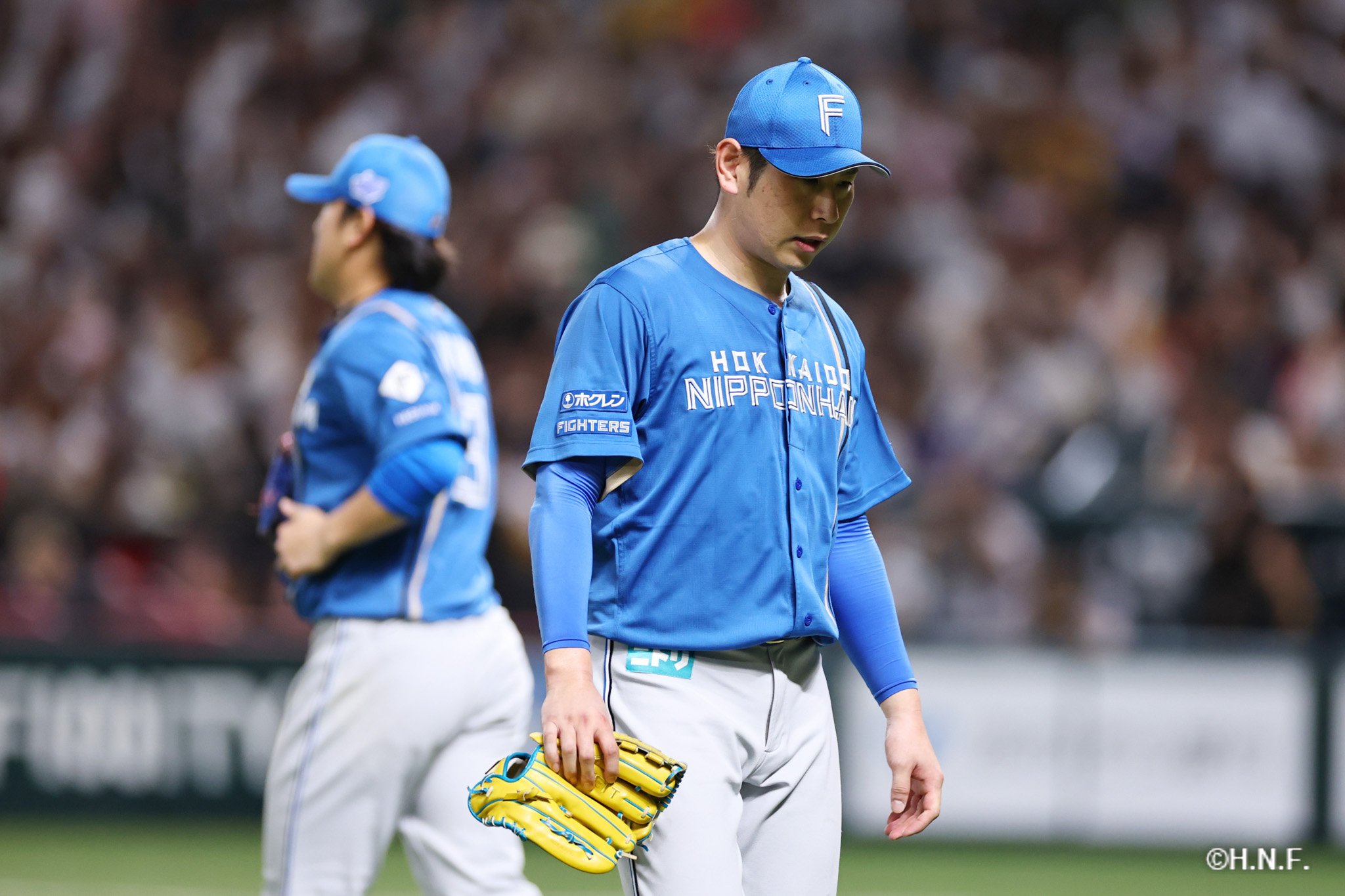 先発の加藤貴投手12