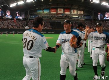 飯山選手引退セレモニー 現役最後の試合でウイニングボールを