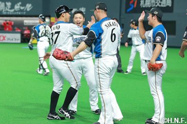 矢野謙次選手の引退セレモニーを実施 | 北海道日本ハムファイターズ 矢野謙次選手の引退セレモニーを実施 | 北海道日本ハムファイターズ