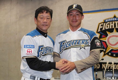 新加入の吉川光夫投手 宇佐見真吾選手が入団会見 北海道日本ハムファイターズ