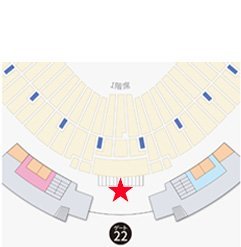 1塁側2階コンコース22番ゲート前