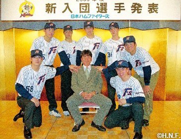 田中賢介選手が引退会見 | 北海道日本ハムファイターズ