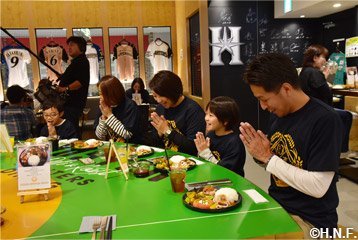 試食会の様子02