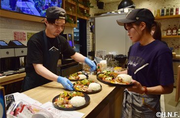 試食会の様子03