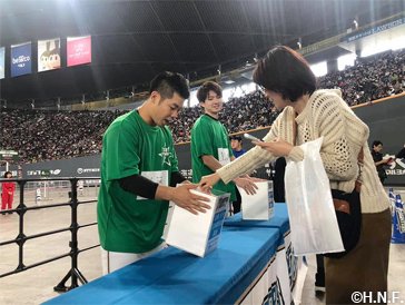 募金活動の様子1